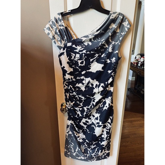 Vera Wang Sleeveless Ombre Dress Size 6 - Picture 2 of 6